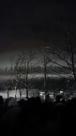 札幌ドームと雪と夜