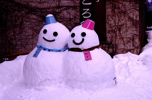 可愛い仲良く寄り添うカップル雪だるまさん 小樽の町に 写真共有サイト フォト蔵